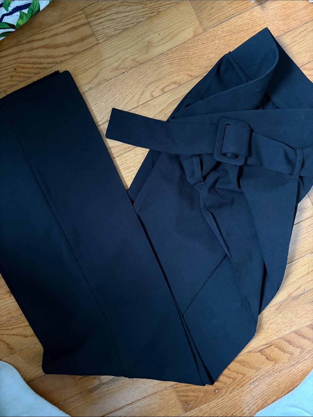 High-Waist Black Wide-Leg Pants with Belt